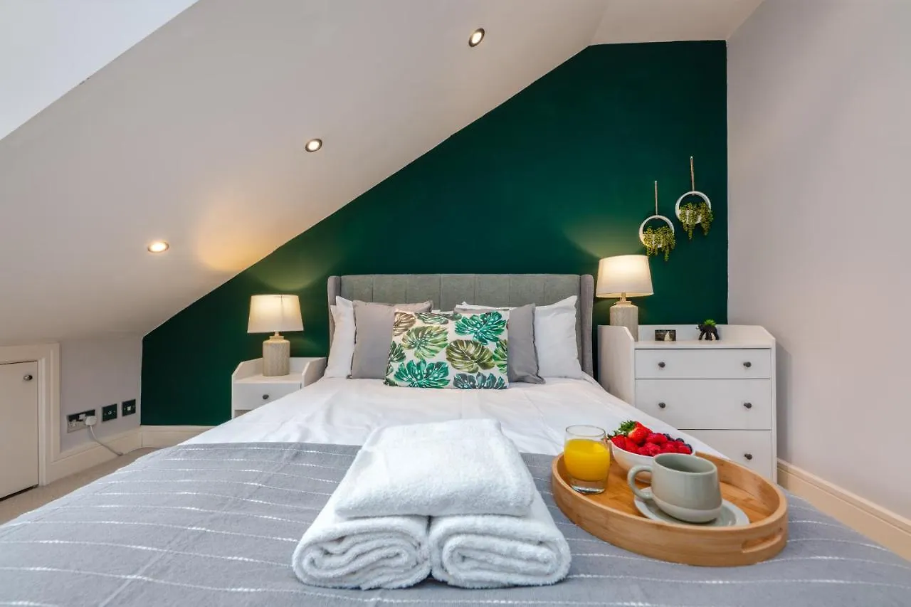 2 Bed Apartment - Cardiff City Centre - Free Parking United Kingdom